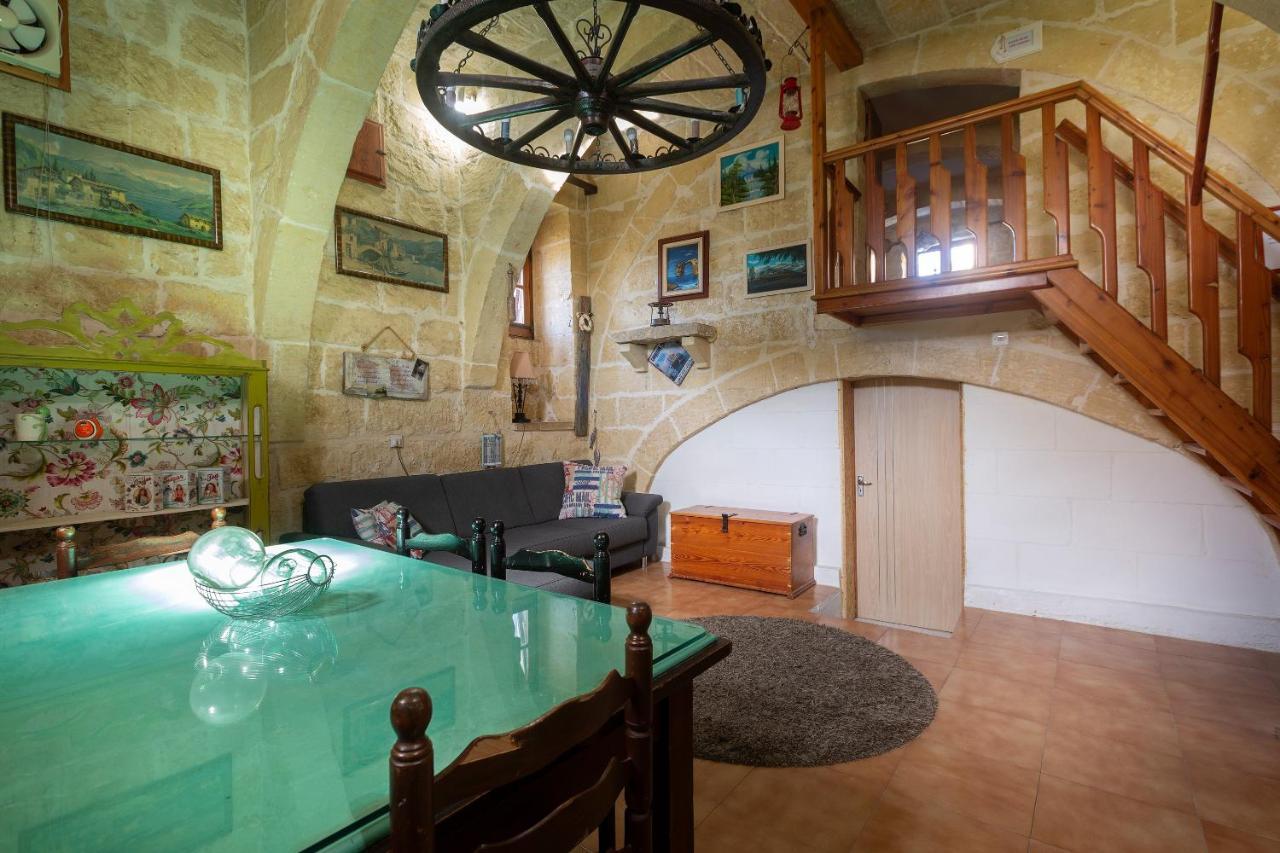 Ta Rummiena Farmhouse Villa Xewkija Екстериор снимка